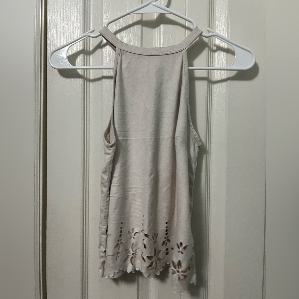 Tank top with patterns